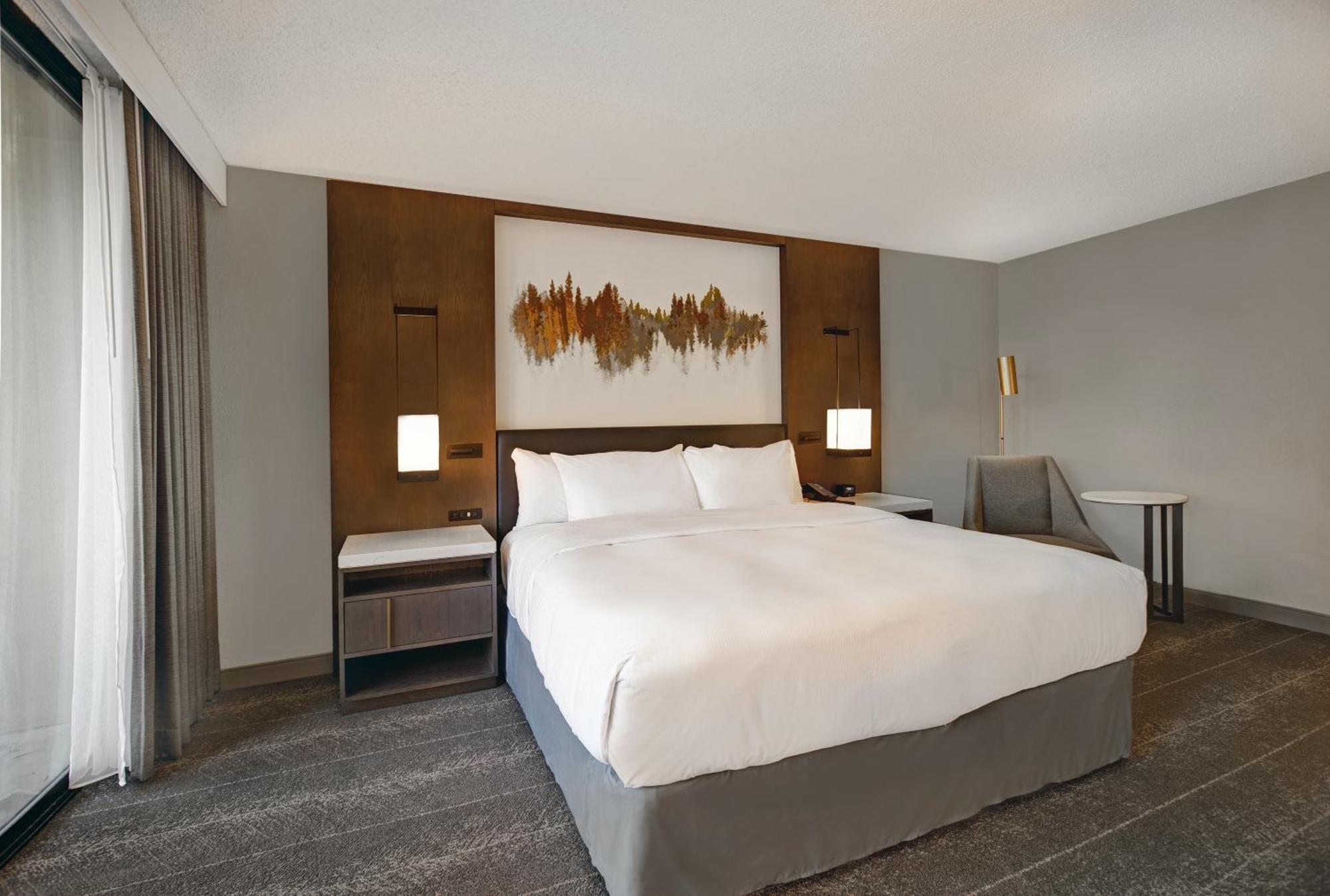 Hilton Peachtree City Atlanta Hotel & Conference Center Экстерьер фото